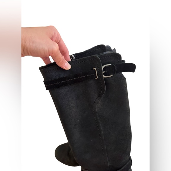 UGG "Darcie" Black Leather Knee High Riding Boots Size 9.5 - Picture 5 of 9